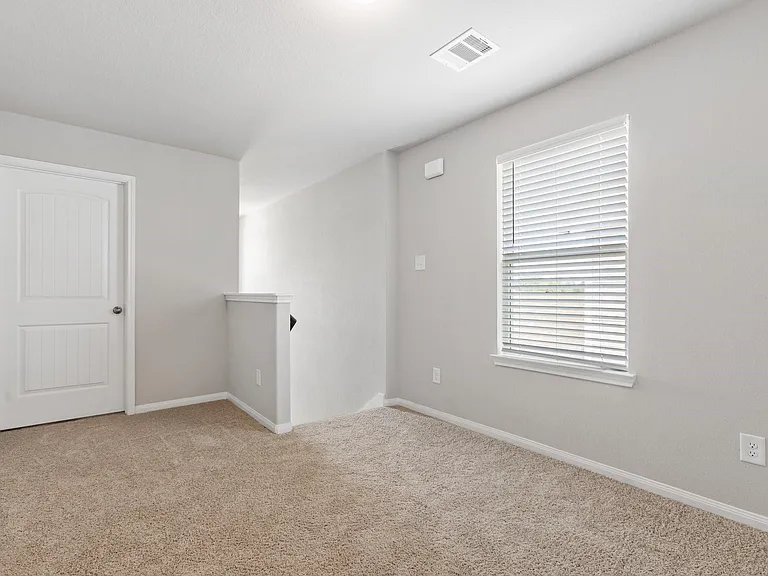 2519 Moapa Dr — Photo 15