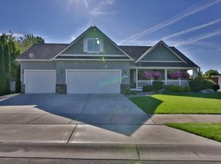 5968 N Madellaine Dr, Coeur D Alene, ID 83815