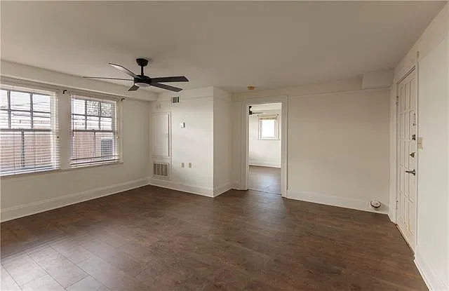 1 bed, 1.0 bath, 600 sqft, $1,300 — Photo 3