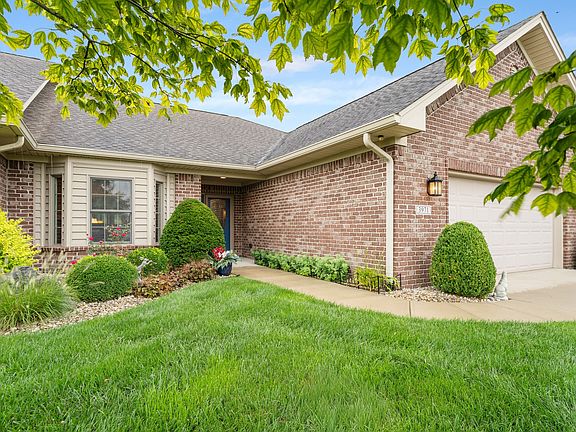 2nd image of 3971 Melbourne Dr