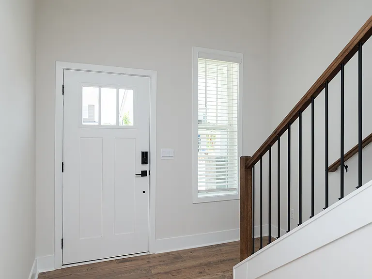 1000 Gresham Pl — Photo 2