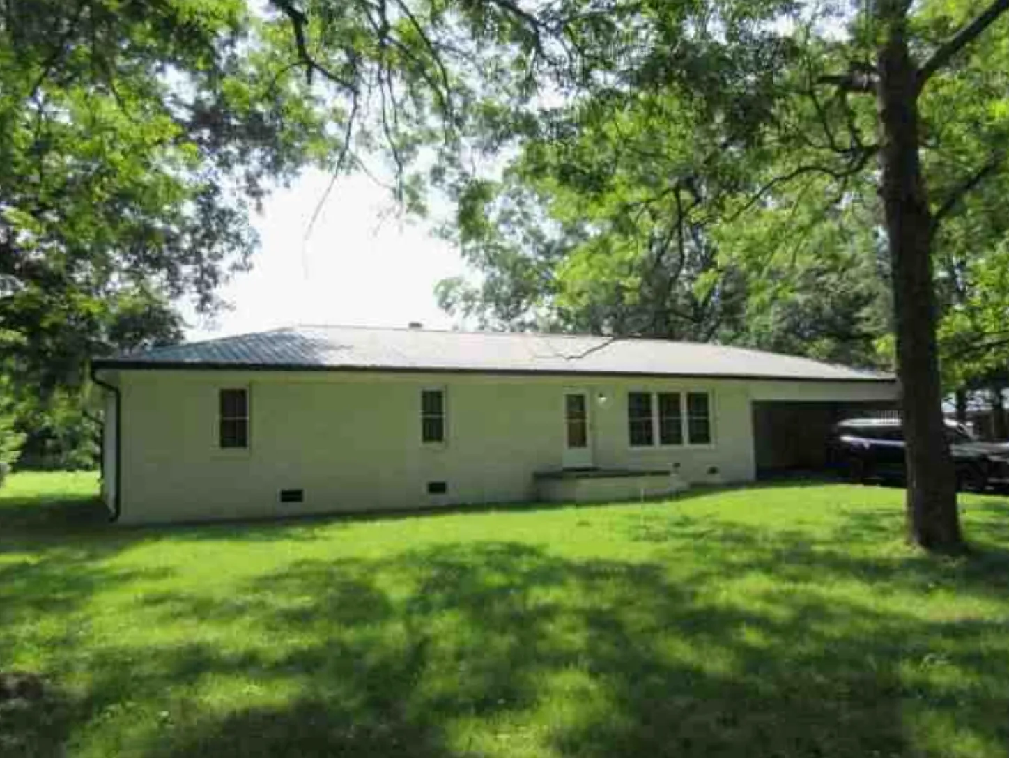 4 bed, 2450 sqft, $2,000 — Photo 1