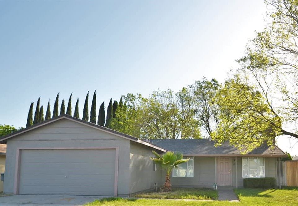 1st image of 7955 Deer Water Dr