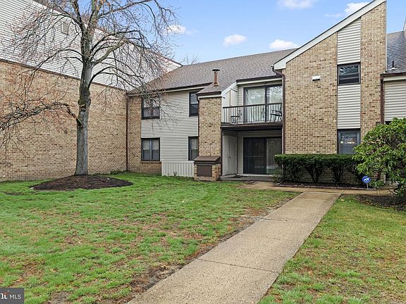 2nd image of 1475 Mount Holly Rd APT A11