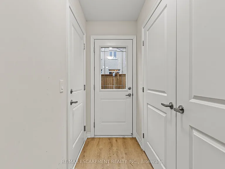 19 Picardy Dr #4 — Photo 7