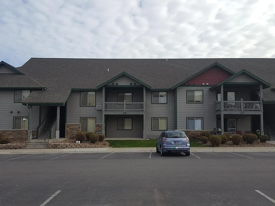 24 Appleway Dr #14