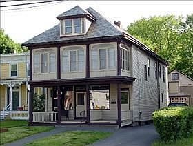 1st image of 517 Pawling Ave