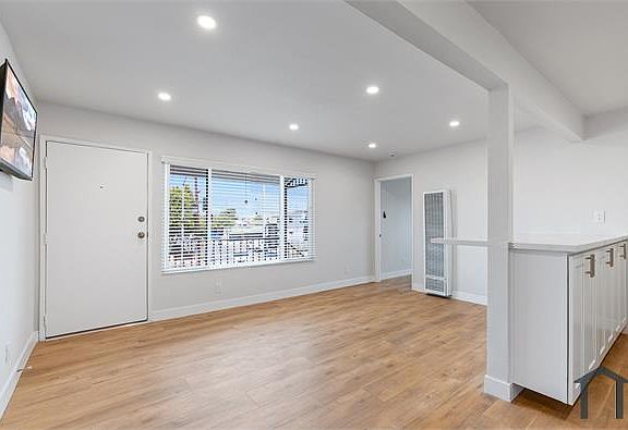 2nd image of 1800 W 48th St