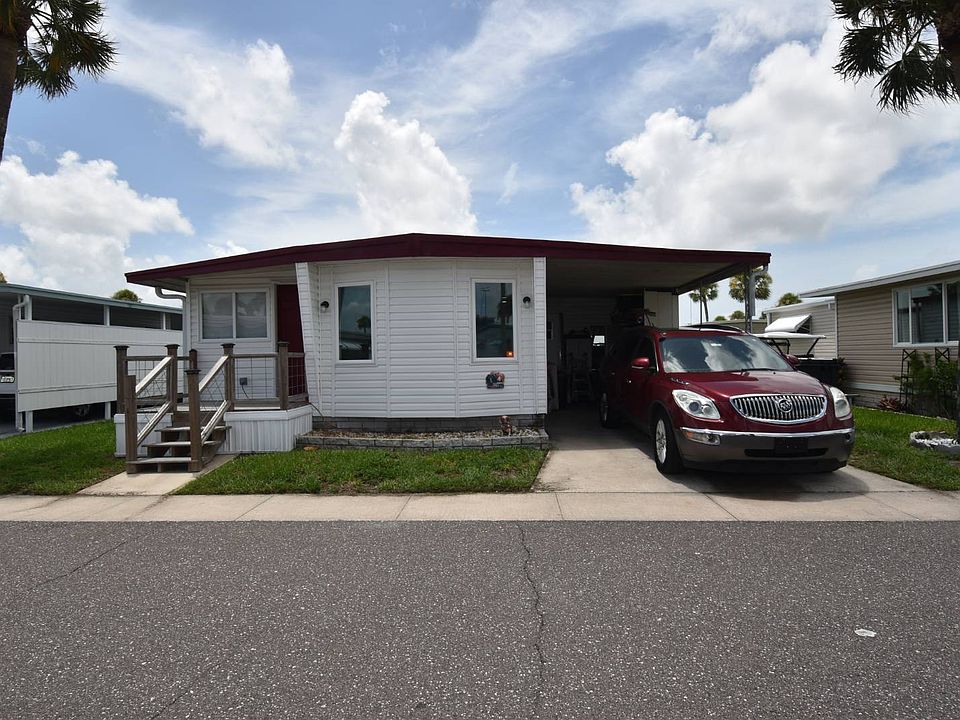1st image of 407 Papaya Ln