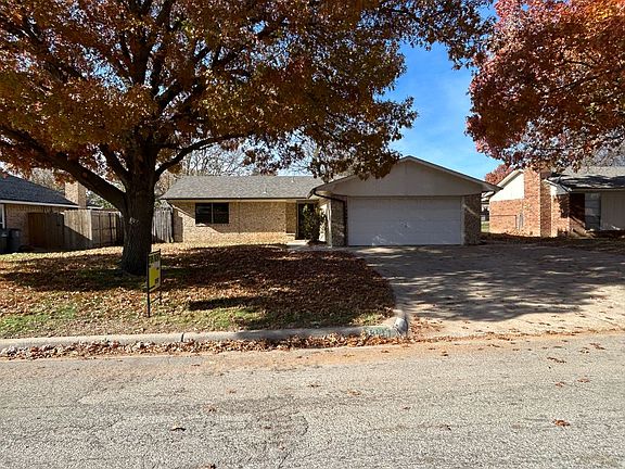 2nd image of 2304 NW 75th St