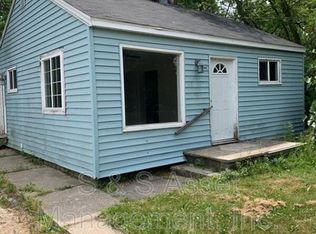 3412 N Larch St, Lansing, MI 48906