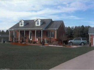 1432 State Highway 150, Summerfield, NC 27358