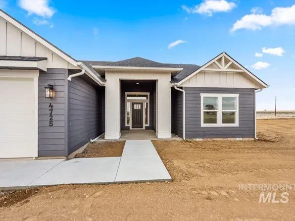 4725 SW Moonlight Ct, Mountain Home, ID 83647