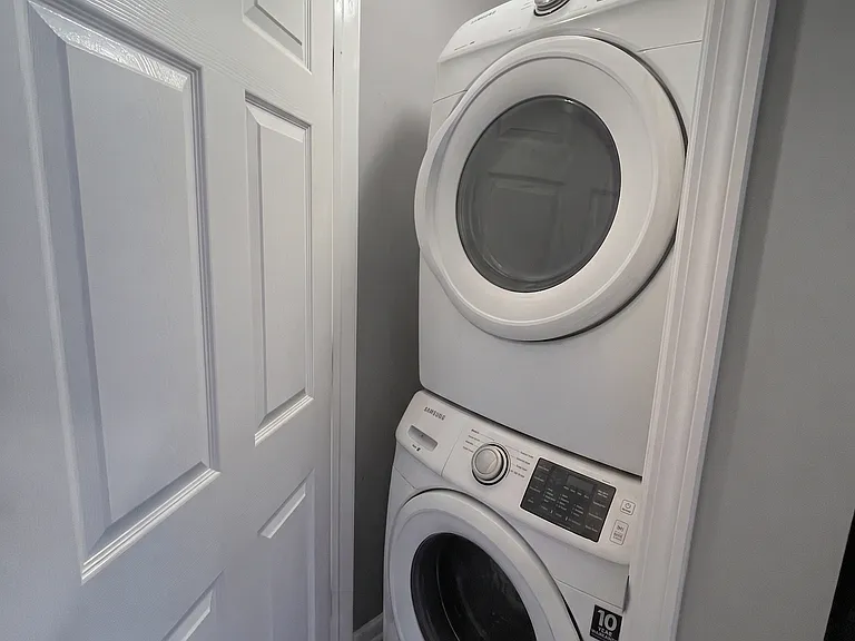 90 Washington Ave #3 — Photo 3