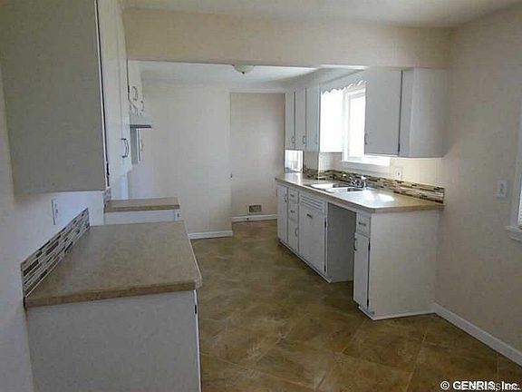 4th image of 81 Woolacott Rd