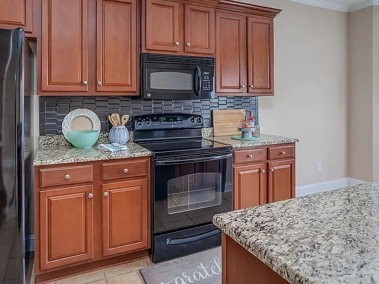 5 Braiden Manor Rd — Photo 3