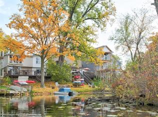 2280 Austin Dr, Novi, MI