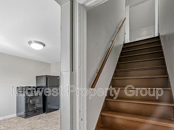 5th image of 819 Saint Charles Ave