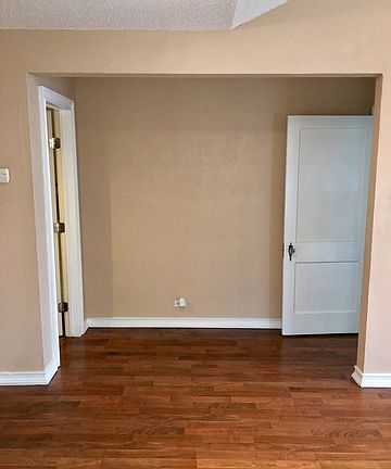 4th image of 407 W Mandalay Dr