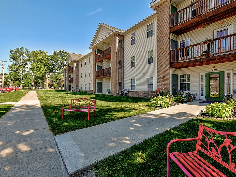 Tall Trees senior community