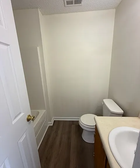 534 W Vista St — Photo 5
