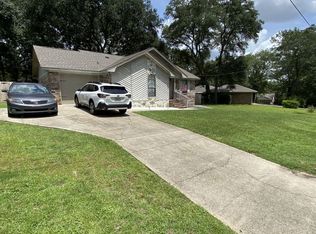 122 Brian Dr, Crestview, FL 32536
