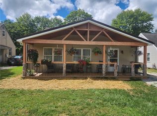 3234 Bell Wick Rd, Hubbard, OH 44425