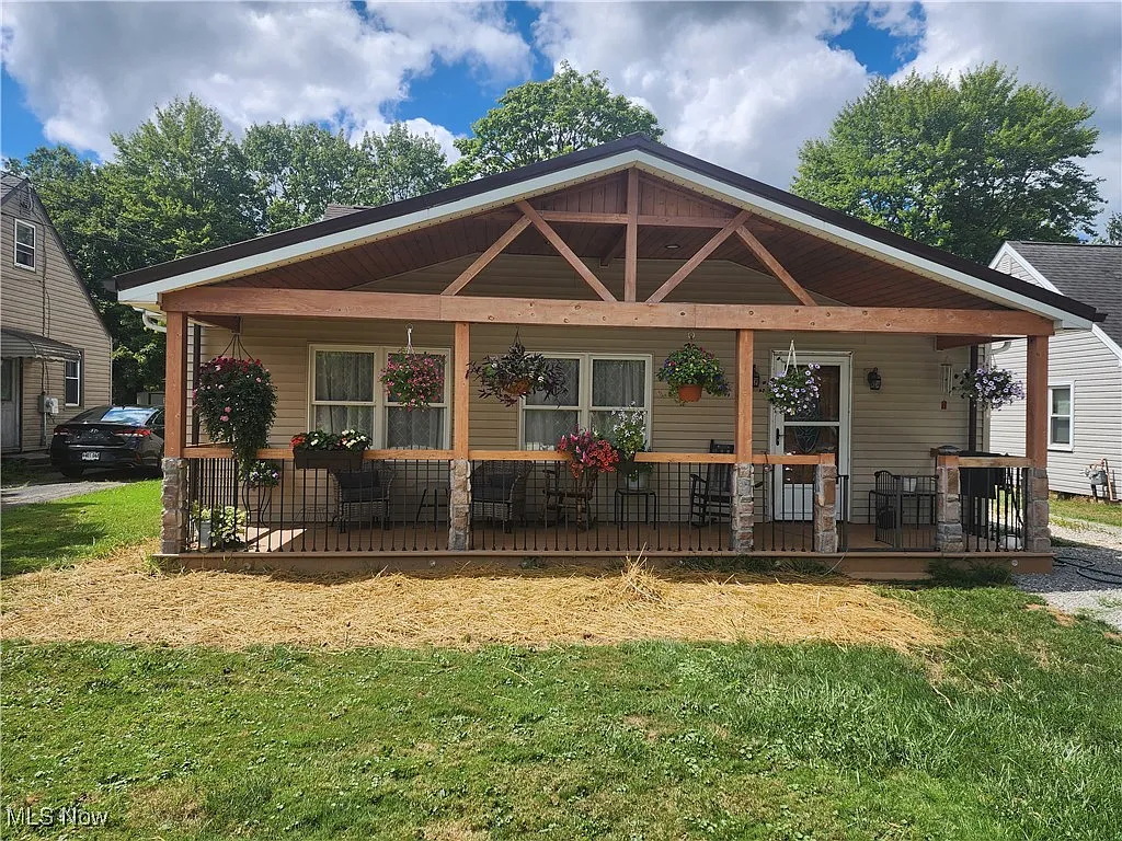 3234 Bell Wick Rd photo 1