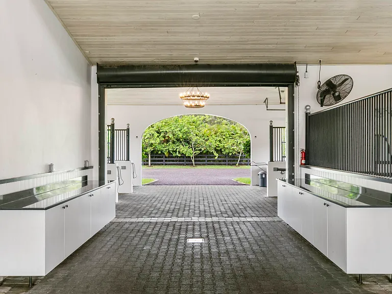 15726 Estancia Ln — Photo 11