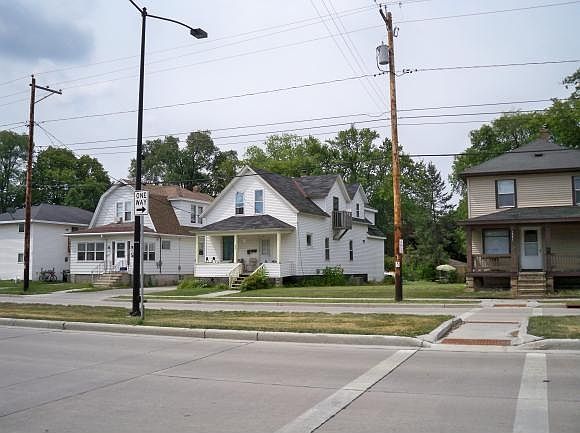 1st image of 961 Velp Ave