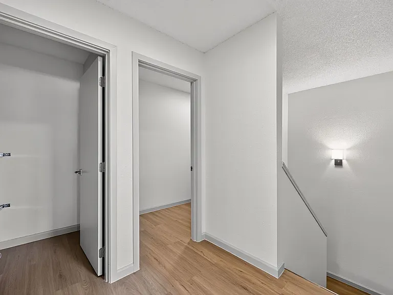 The Clover Apartments — Photo 37