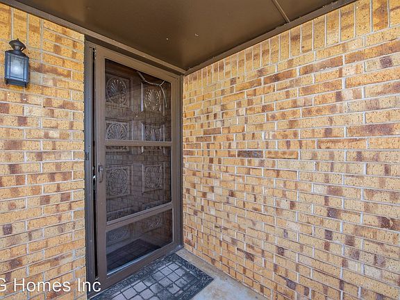 4th image of 116 E Cypress Ave