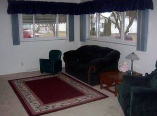 2004 S Brentwood Pl, Essexville, MI