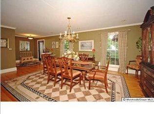 25 Branson Dr, Lincroft, NJ