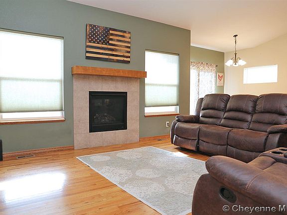 5th image of 4224 Cliff St