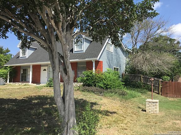 3rd image of 119 WHITECLIFF DR