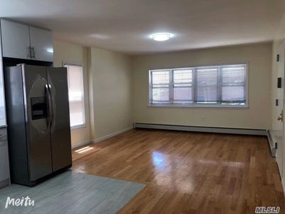 8405 90th St, Jamaica, NY, 11421