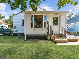 21 Friendship Dr, Salem, NJ 08079