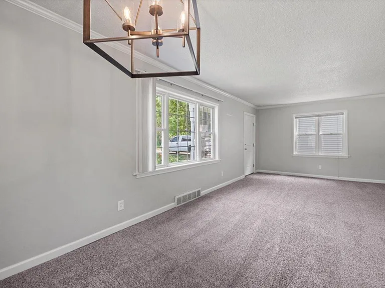 7032 Dearborn St — Photo 5