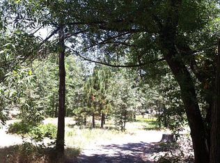 937 Shore Pl, Lake Arrowhead, CA 92352