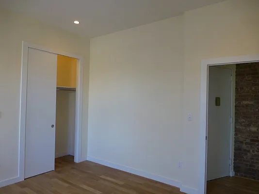 Rented by Bohemia Realty Group | media 31