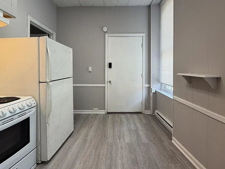 708 West Marshall Street — Photo 10