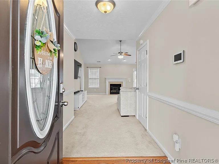 255 Collinwood Dr — Photo 4