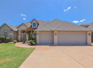 2921 Highland Ridge Dr, Norman, OK 73069