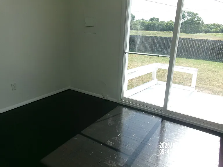 1024 SW 42nd St — Photo 10
