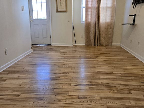 5th image of 13209 Metropolitan Ave Floor 1