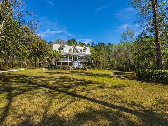 2nd image of 360 Edie Ln