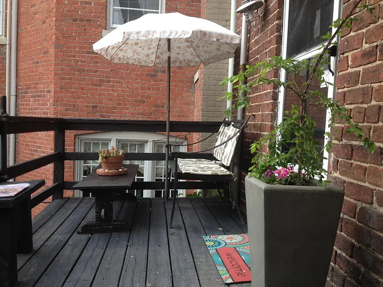 1013 W Franklin St #1 — Photo 7