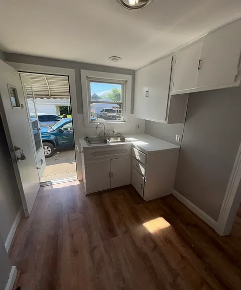 72 Janet St #1 — Photo 2