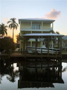 855 Oak St, Fort Myers Beach, FL, 33931